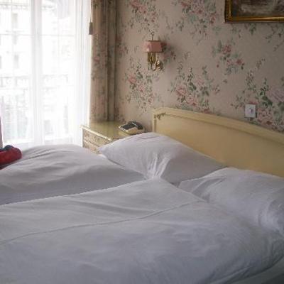 Continental 3* Unterseen